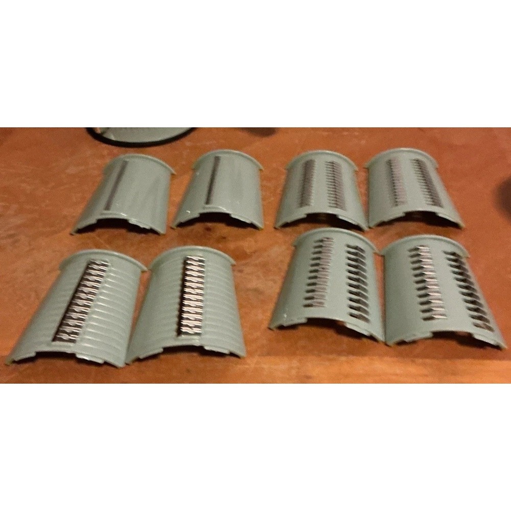 LE D'AFFAIRES Manual Rotary Veggie & Cheese Spiral Grater‎ 7pc Set Green - Picture 9 of 13